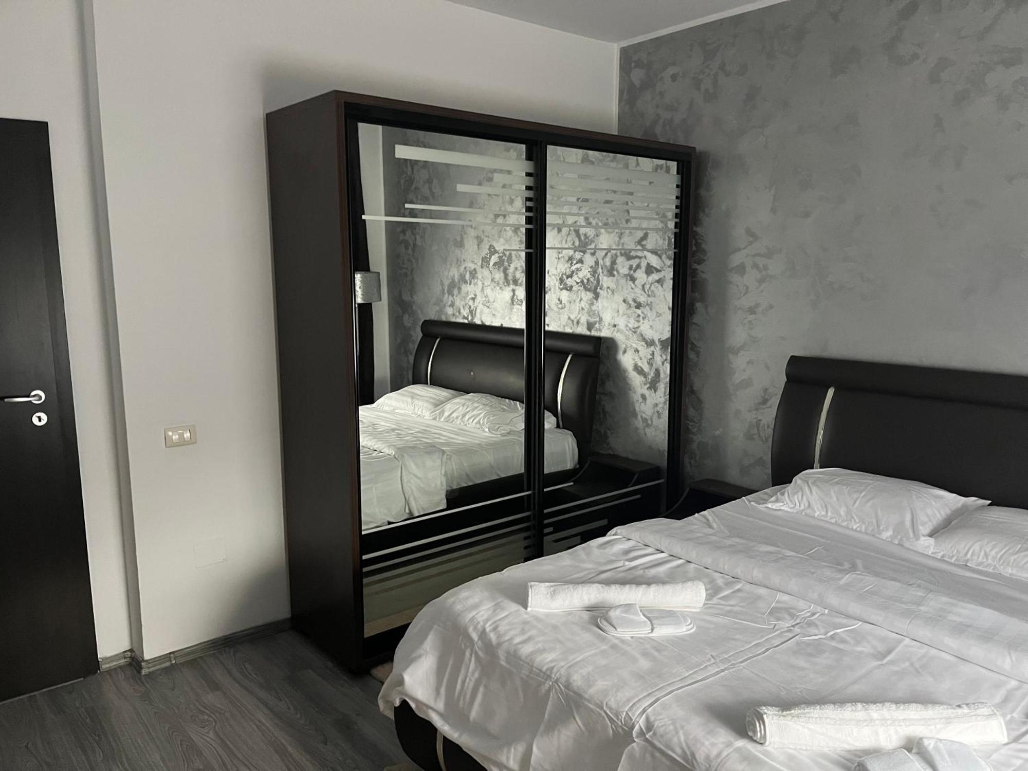 Celine Apartment Pitesti